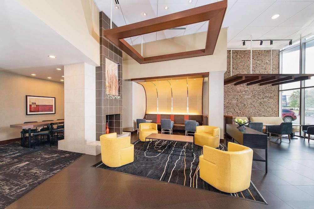 Hyatt Place Charleston Airport / Convention Center 2
