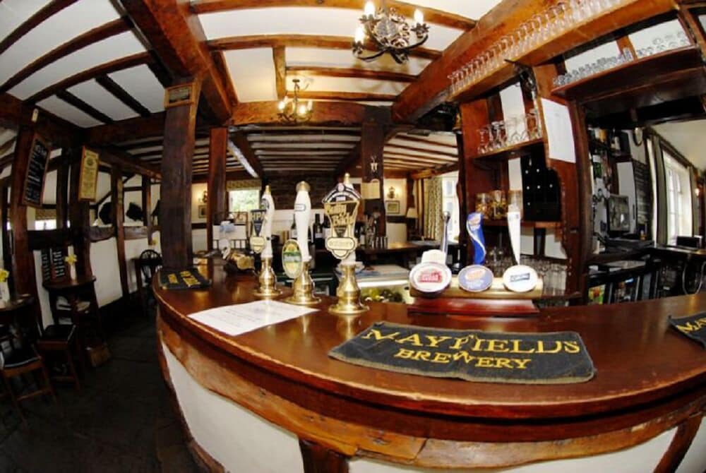 England's Gate and Coachhouse 1