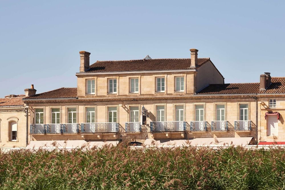 Best Western Premier Hotel des Vignes et des Anges 1