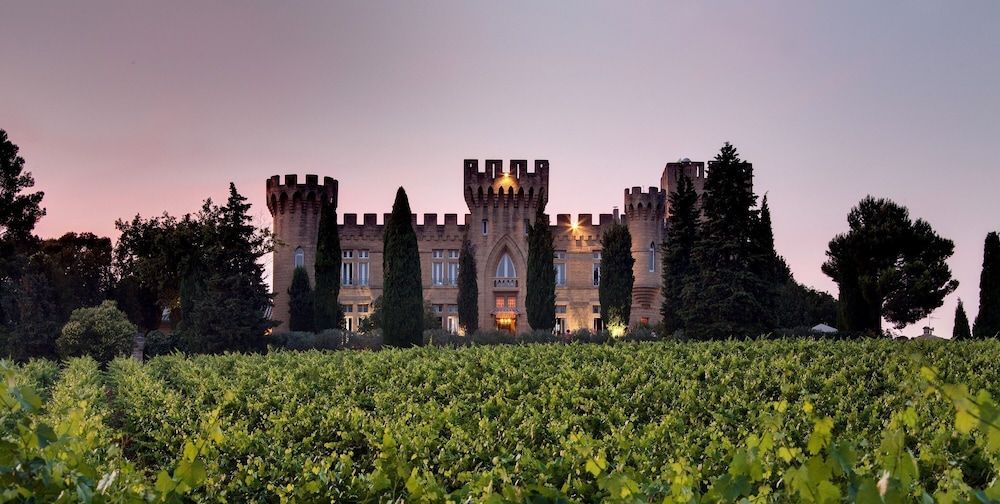 Hostellerie du Château des Fines Roches 1
