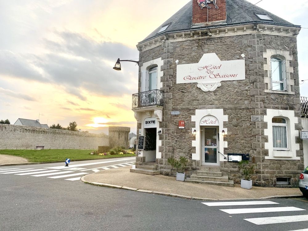 Hôtel des quatre saisons 1