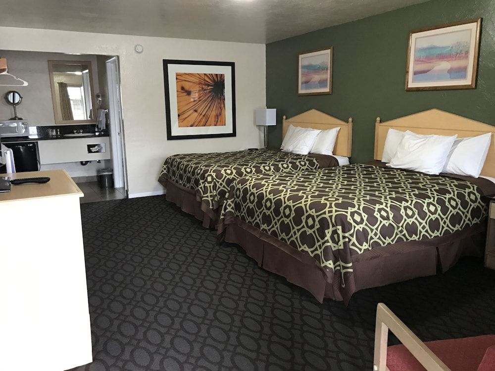 Downtown Inn 1