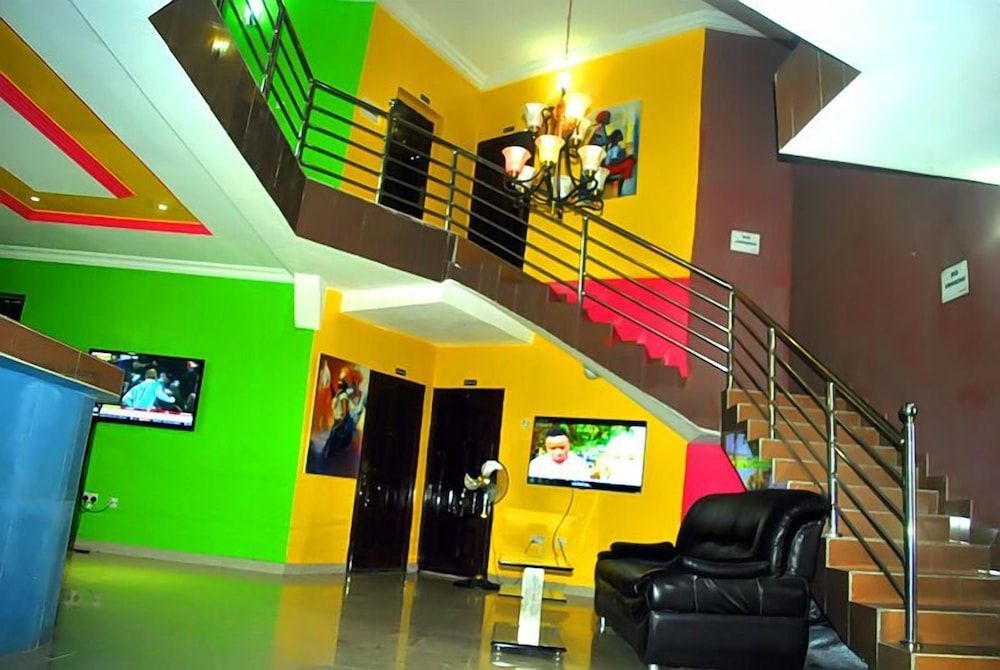 Intelligent Hotel and Suites 2