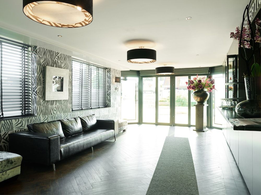 Boutique Hotel Chariot - Amsterdam Schiphol Airport 2