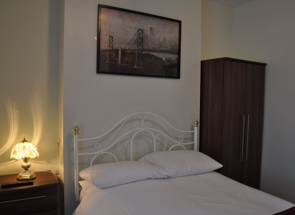 Waverley B & B 2
