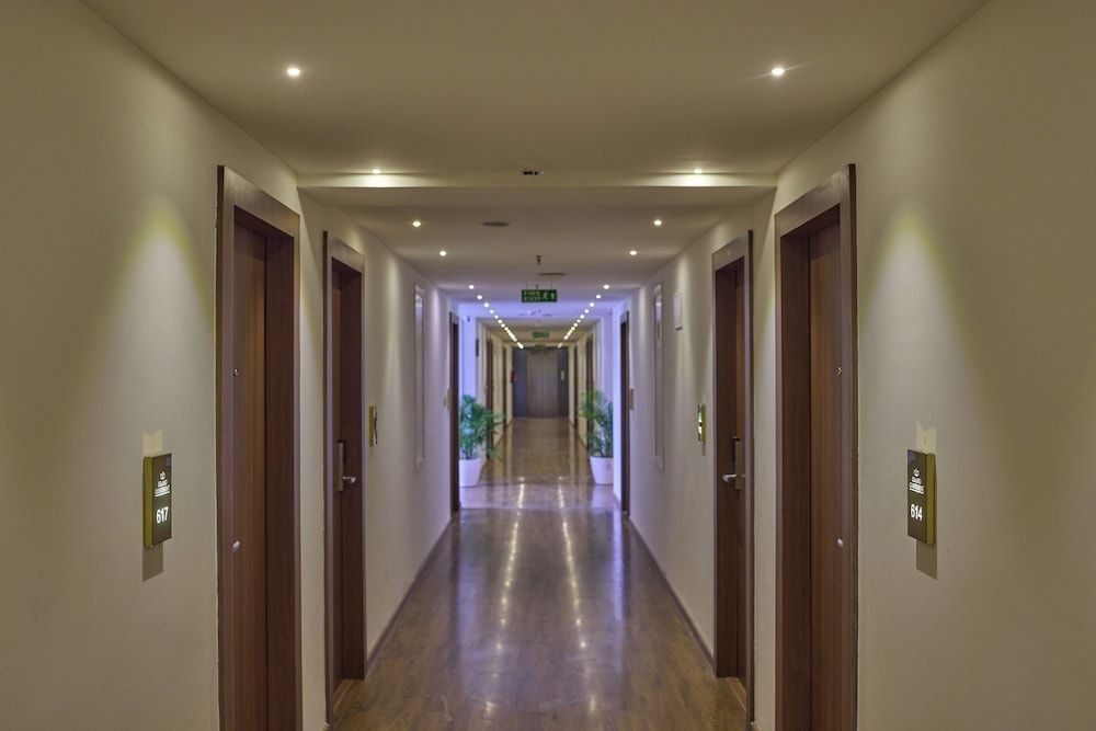 Grand Continent Brookefield - A Sarovar Portico Affiliate Hotel 2