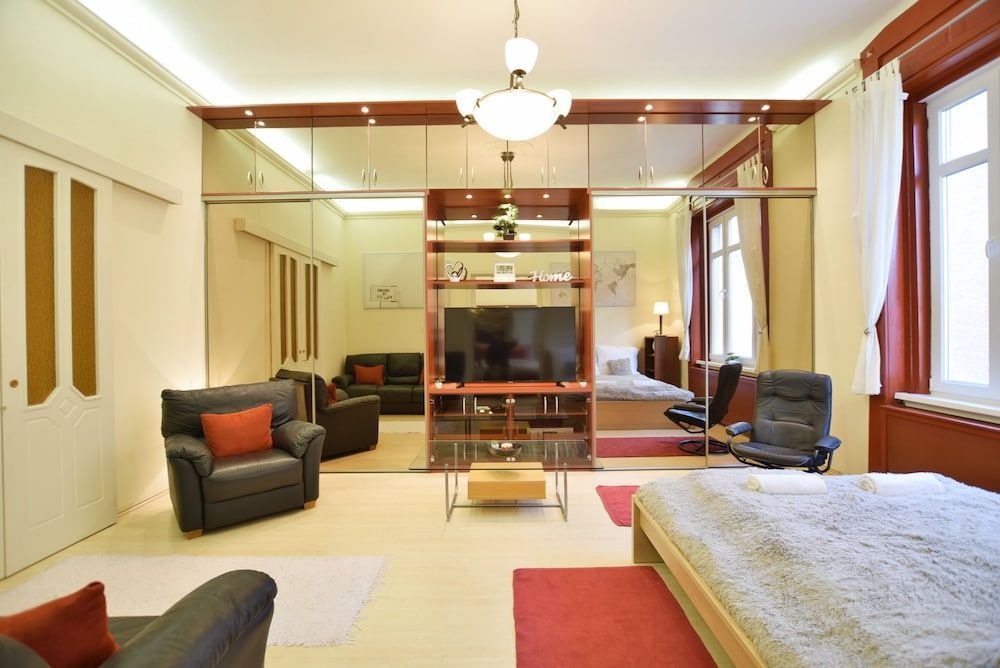 Ultra central apartment at Synagogue 1
