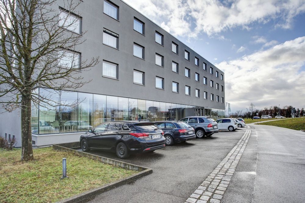 eXo Fly Level 4 Hotel Stuttgart 1