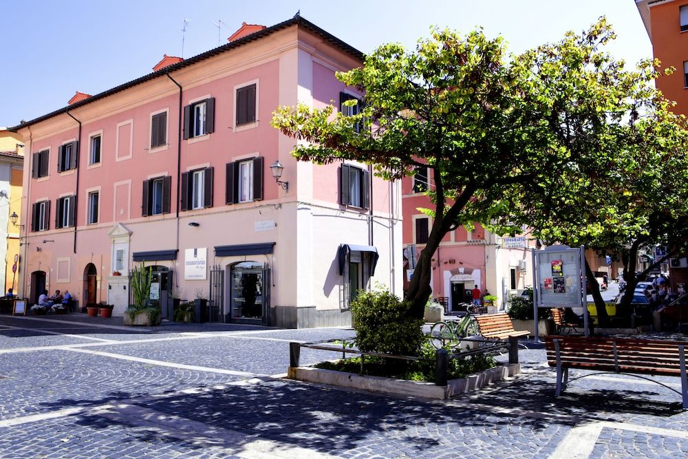 B&B Piazza Fratti 1
