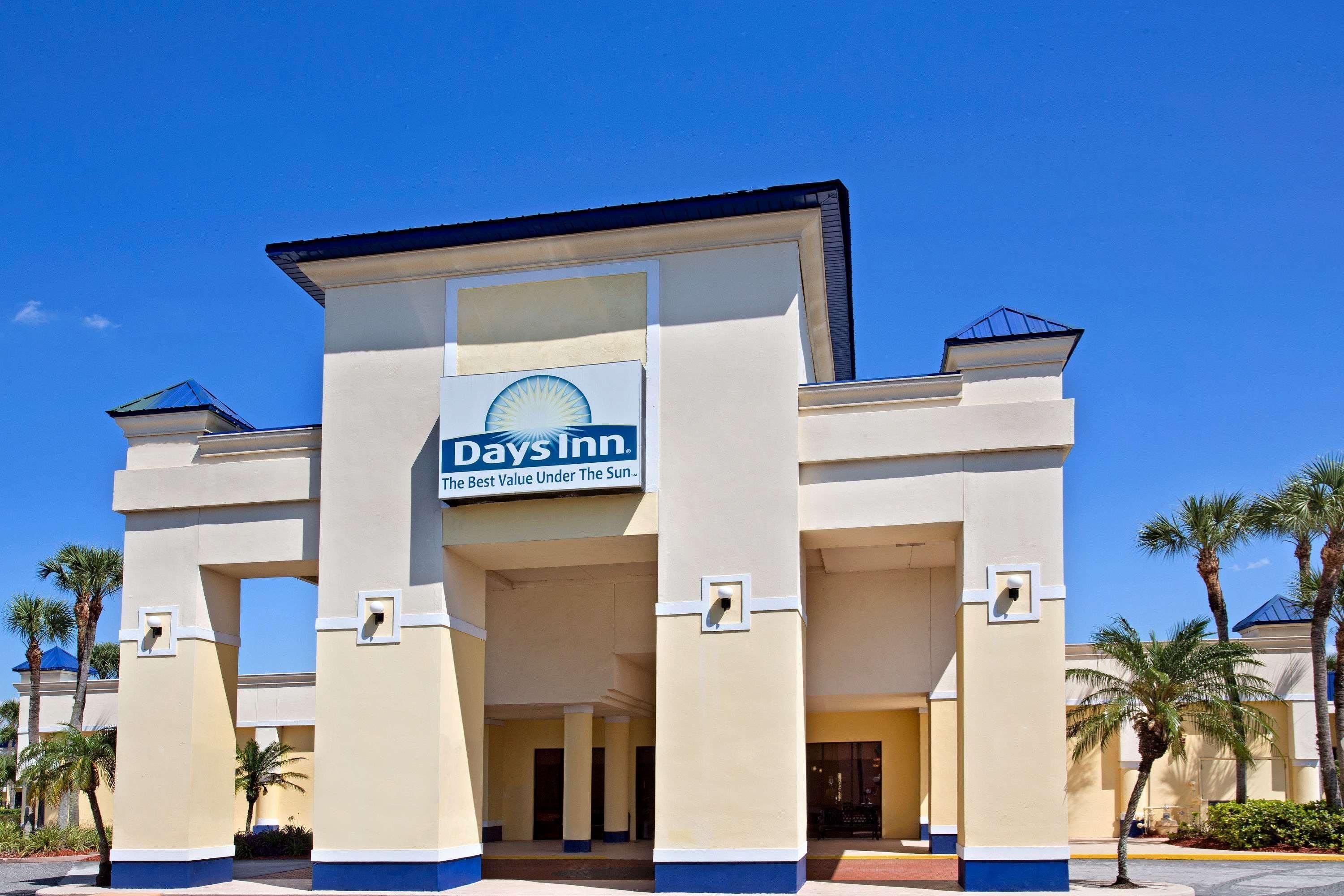 Days Inn by Wyndham Orlando Airport Florida Mall 2