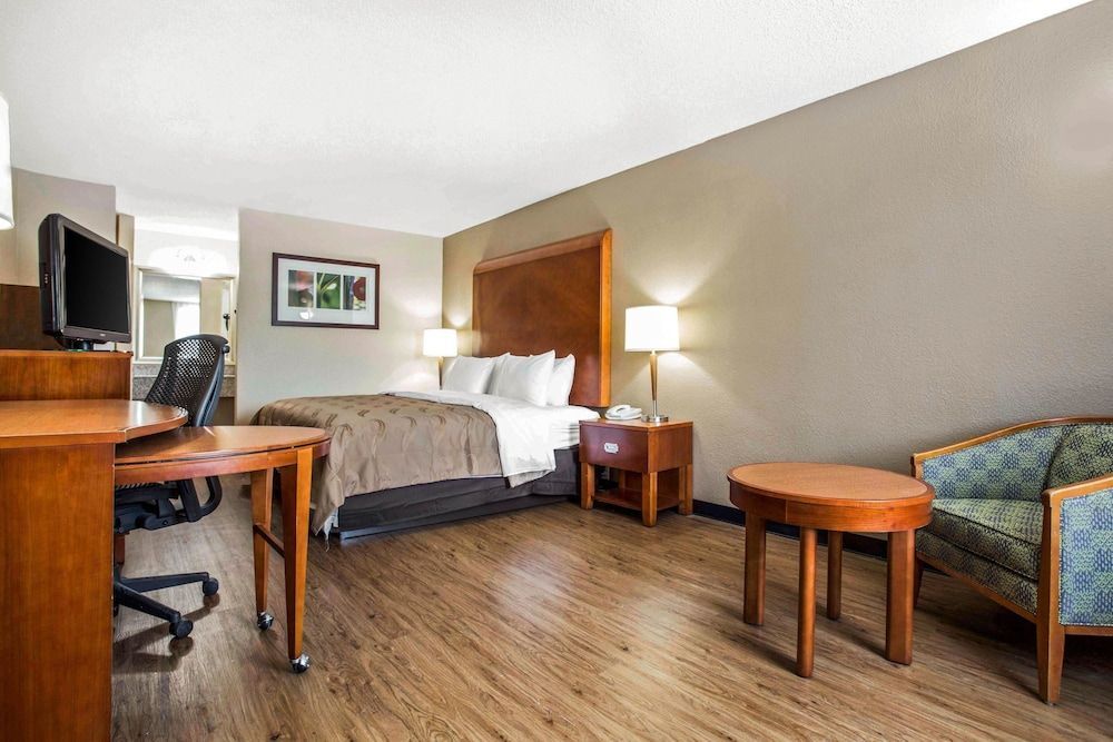 Quality Inn & Suites University Area 1