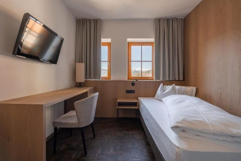 Hotel Alpenflora 1