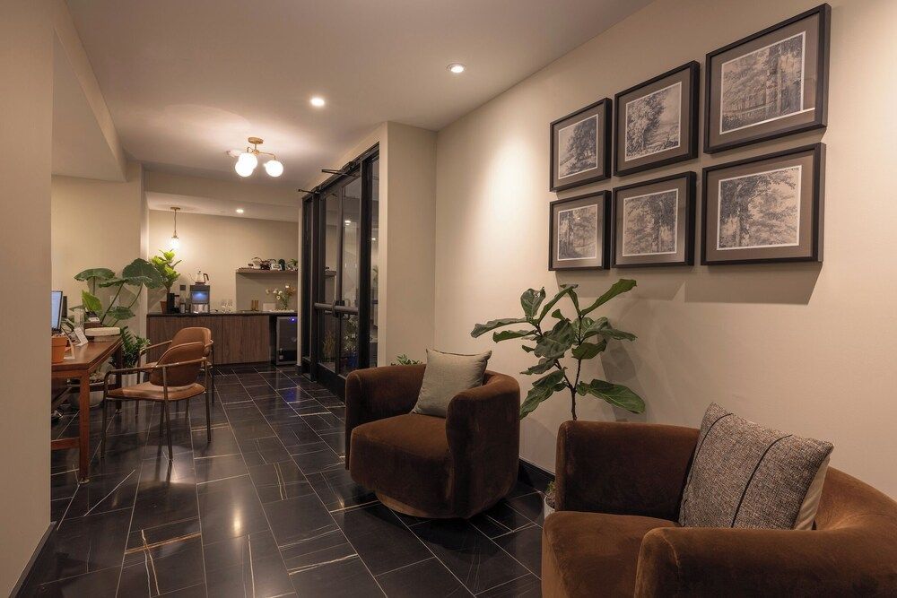 The Promissory Hotel 2