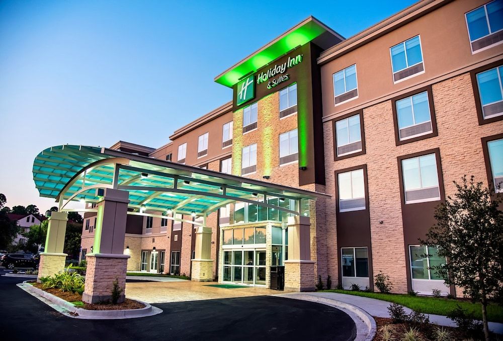 Holiday Inn & Suites SAVANNAH AIRPORT - POOLER by IHG 1