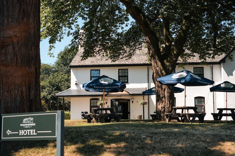 The Coach & Horses Hotel 1