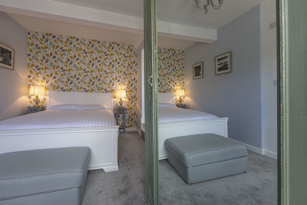 The Sleep-Inn Hare B&B 1