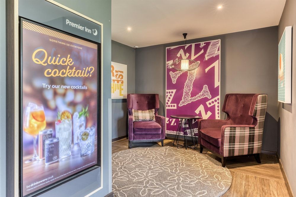 Premier Inn Bracknell Central 2
