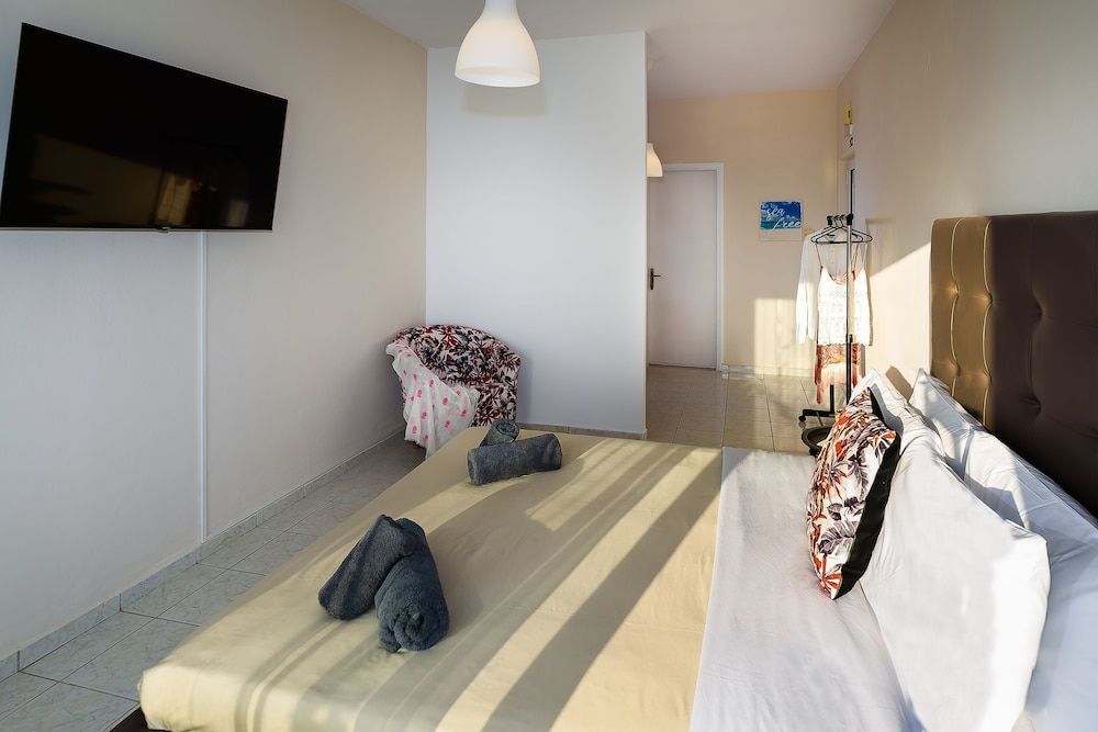 Room25 2