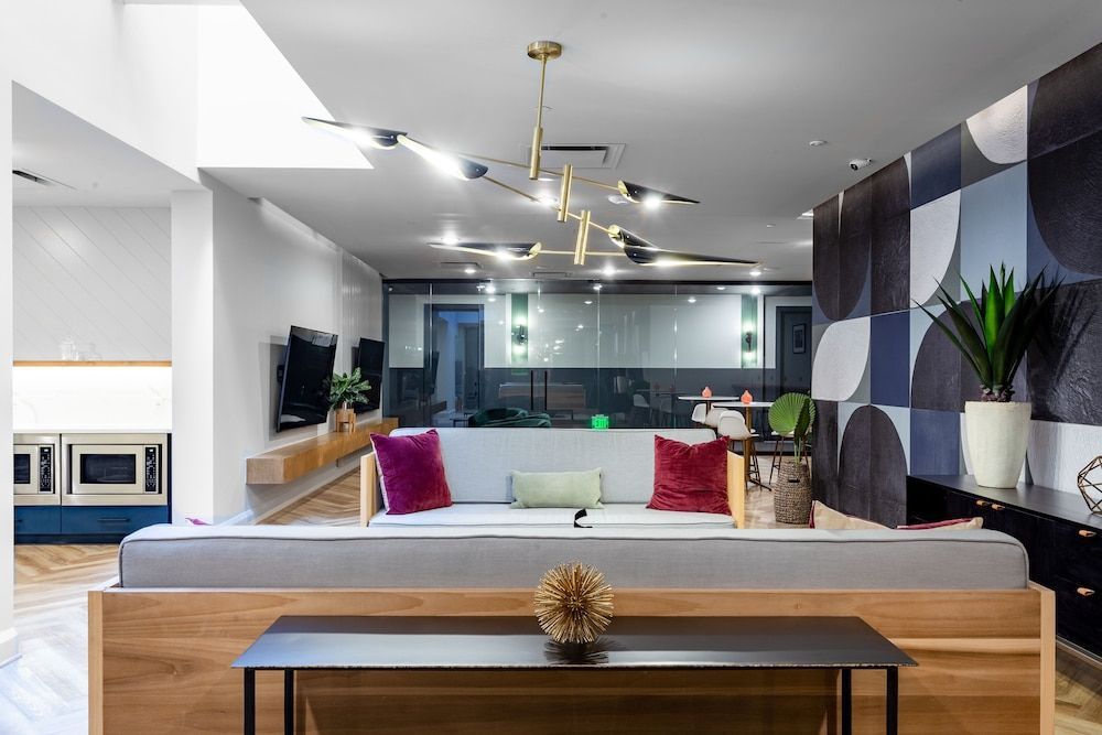 Mint House Dallas Downtown By Kasa 1