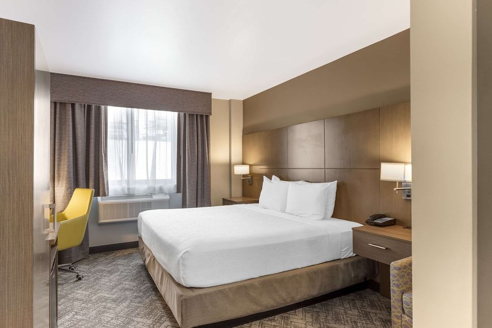 Best Western Brooklyn-Coney Island Inn 1