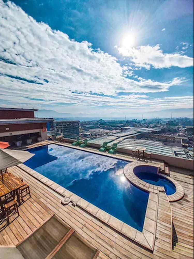 LATAM HOTEL Plaza Pradera Quetzaltenango 1