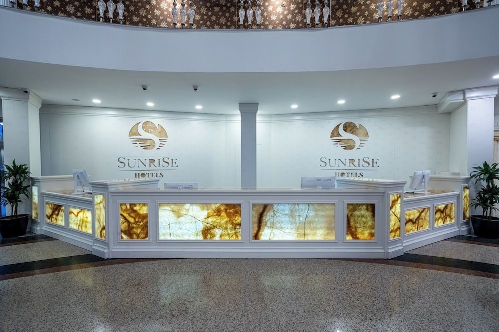Sunrise Queen Hotel 2