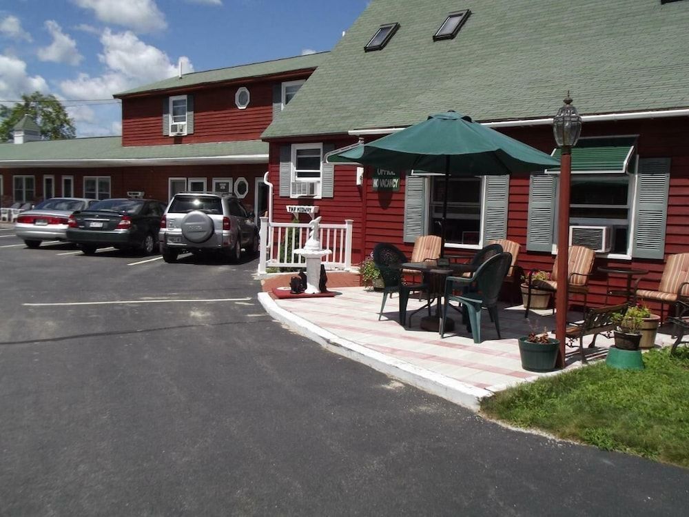 Midway Lodging 2