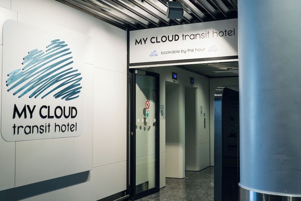 MY CLOUD Transit Hotel - Guests with international flight only! 1