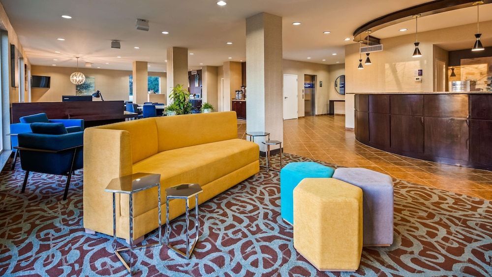 Best Western Dothan Inn & Suites 2