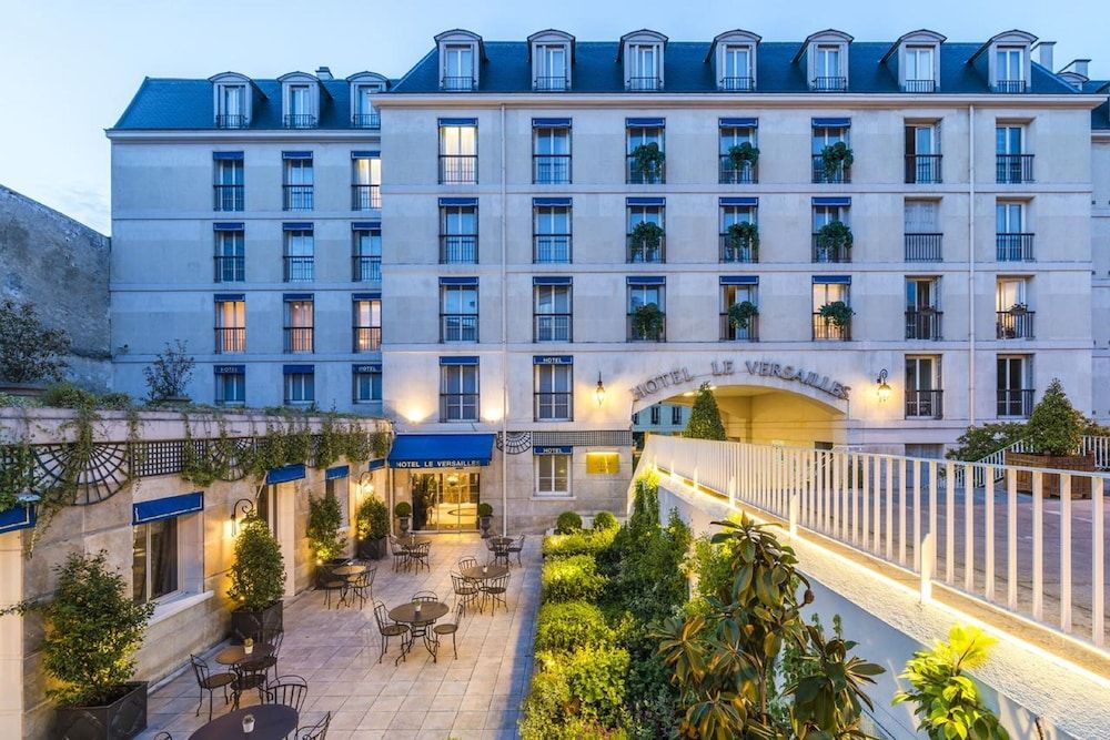 Hôtel Le Versailles 1