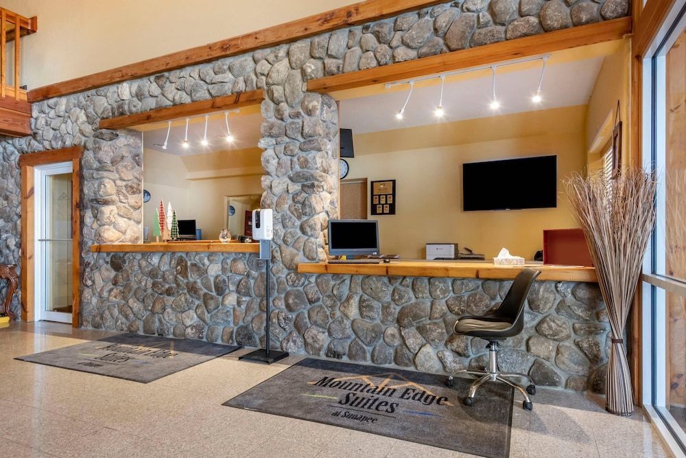 Mountain Edge Suites at Sunapee, an Ascend Collection Hotel 2