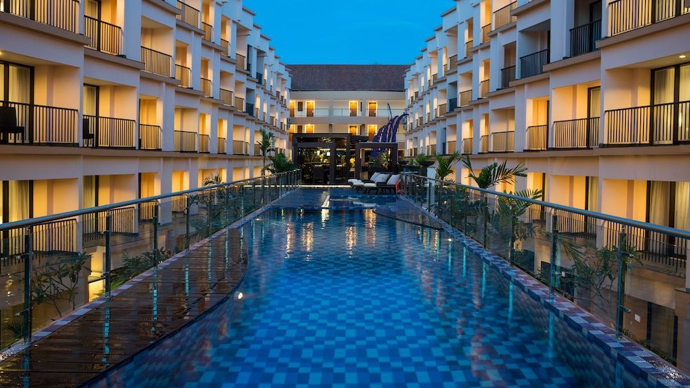 Cross Vibe Paasha Atelier Bali Kuta 1