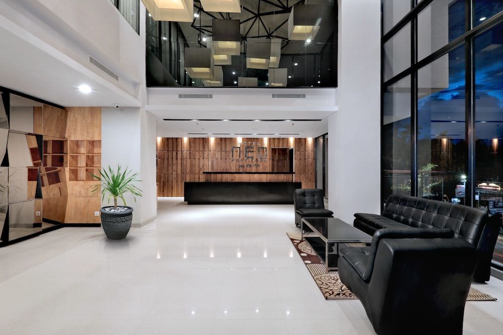 Hotel Neo Gajah Mada Pontianak by ASTON 1