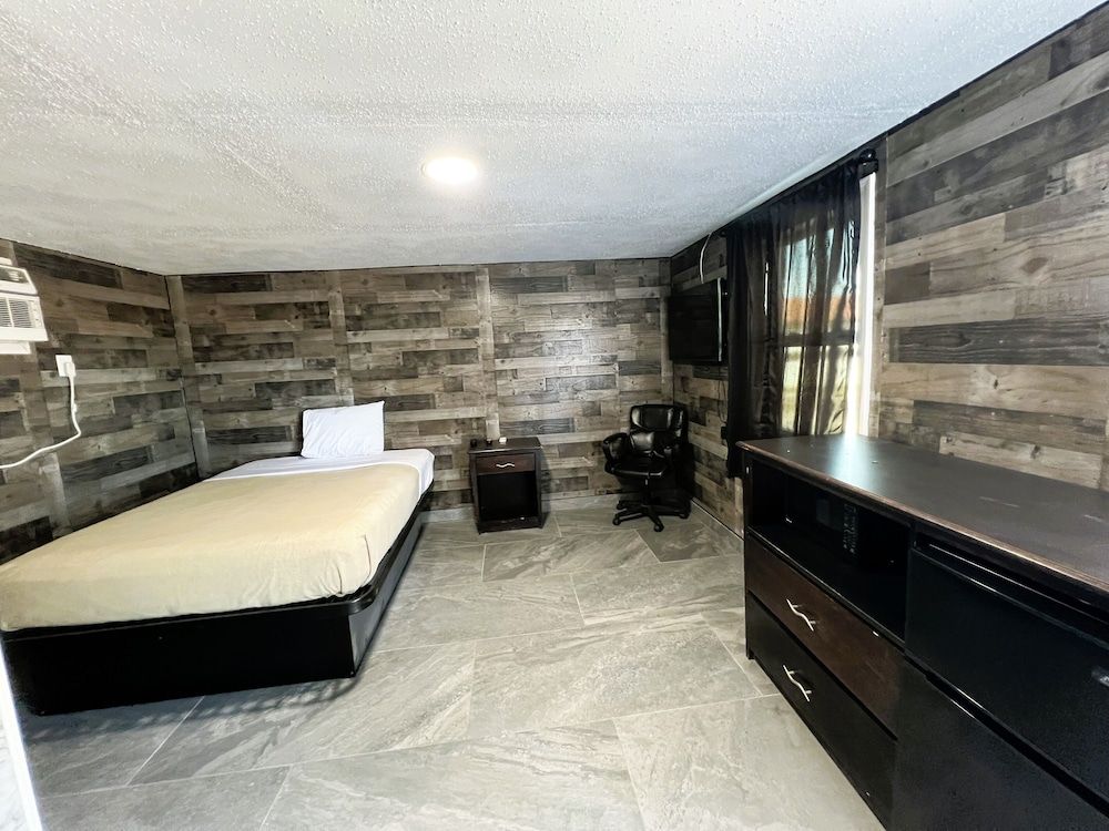 Beverly motel 1
