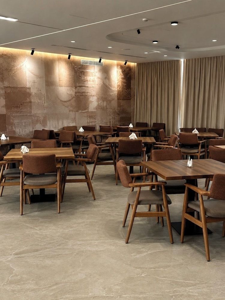 LORD Hotel 2