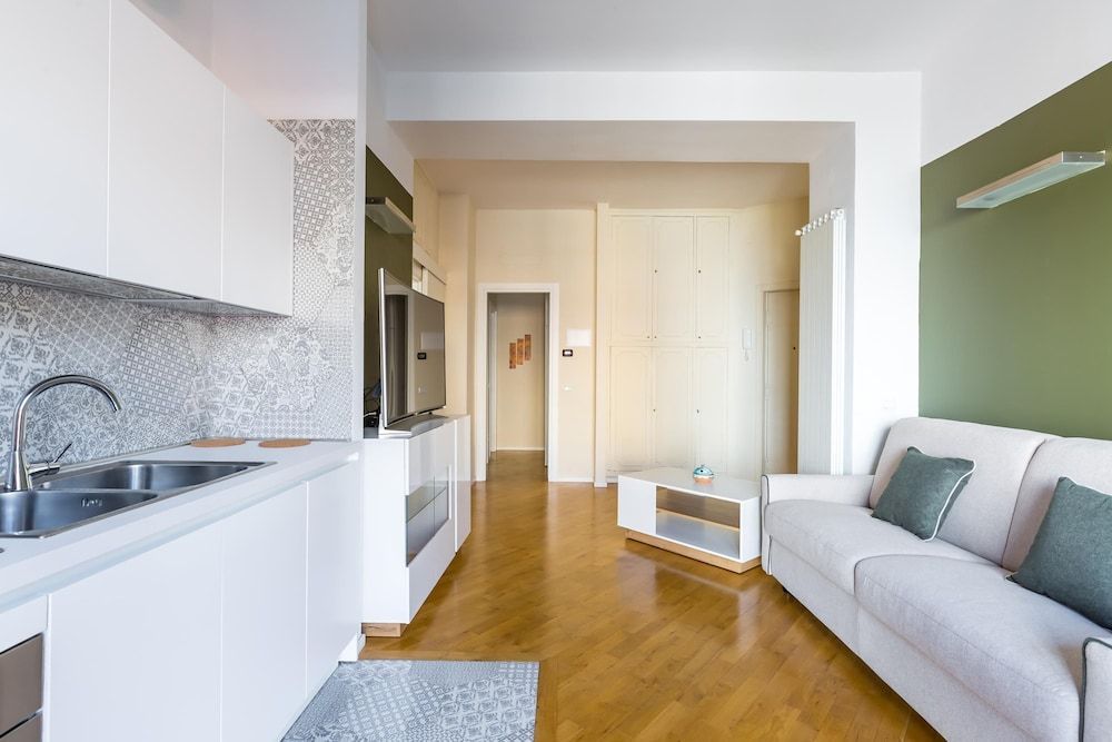 Chiaia Mon Amour Elegant Flat by Napoliapartments 1