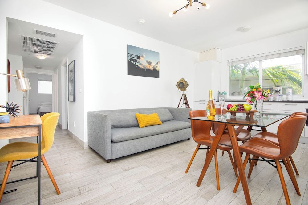 Boutique Apartments SoBe 1