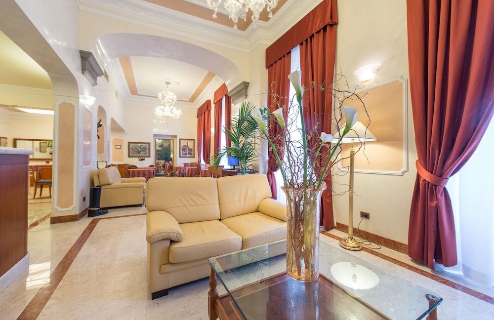 Strozzi Palace Hotel 1