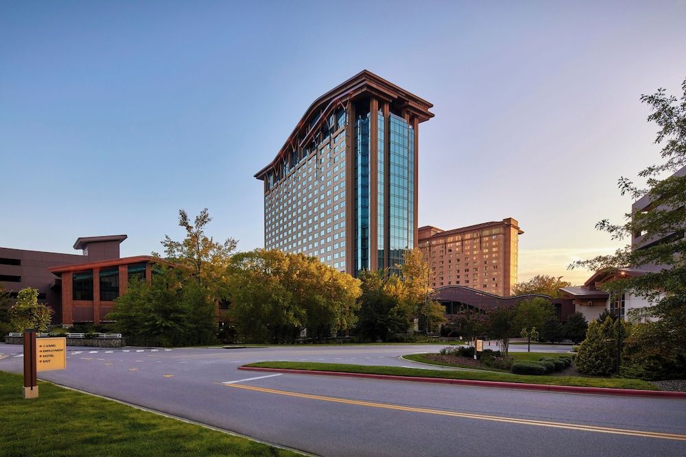 Harrah's Cherokee Casino Resort - A Caesars Rewards Destination 1