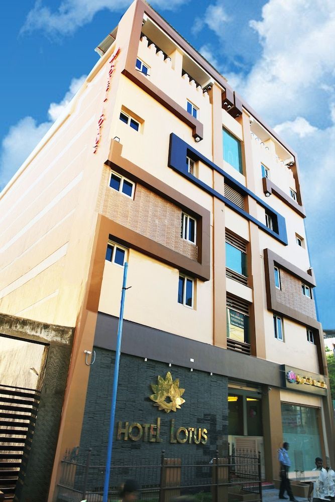Hotel Lotus 1