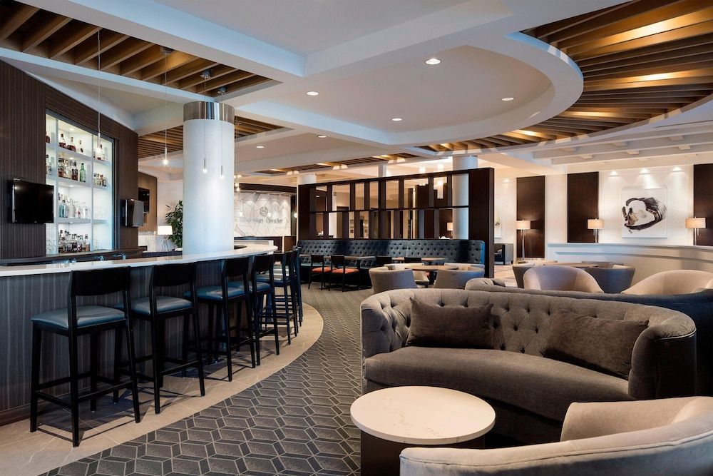 Sheraton Cavalier Calgary Hotel 1