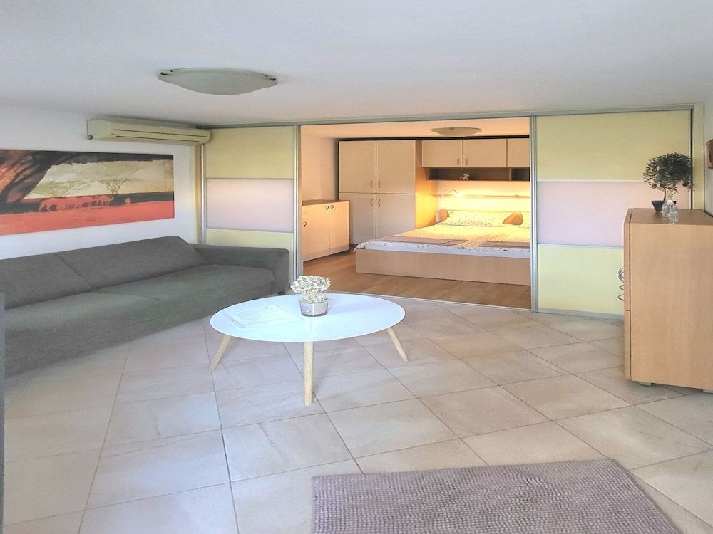 Green Terrace Apartment I 2