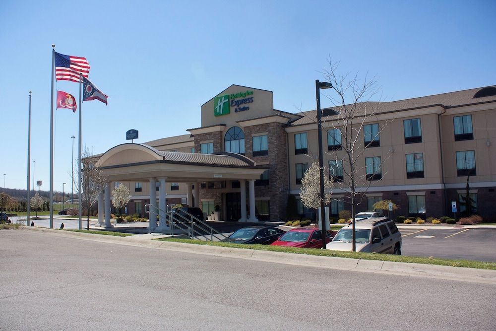 Holiday Inn Express & Suites YOUNGSTOWN WEST - AUSTINTOWN by IHG 1