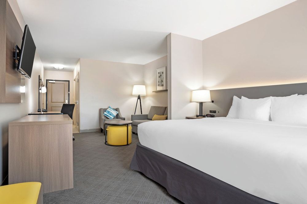 Comfort Inn & Suites Slidell - New Orleans Area 1