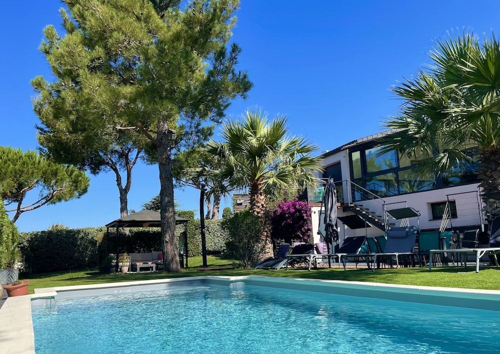 L'ESCALE COTE BLEUE B&B AND Spa 1