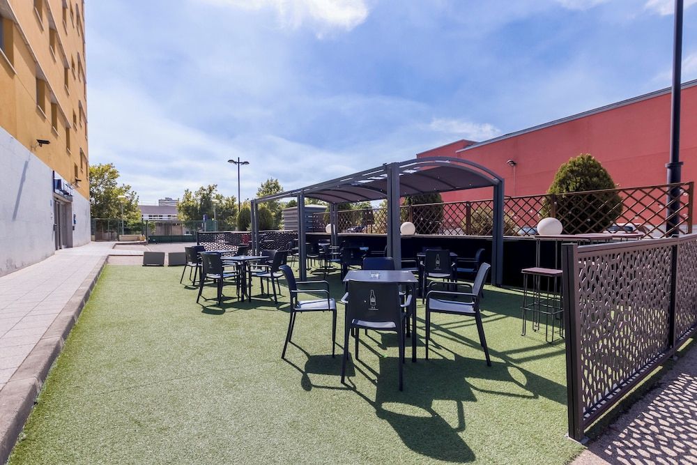 Travelodge Madrid Alcala de Henares 1