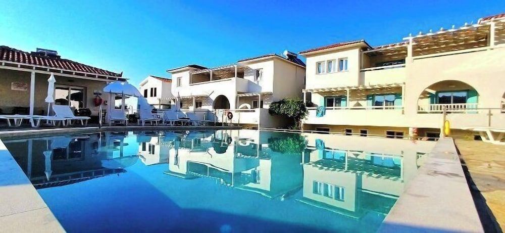 Sunrise Village Hotel Apartments 1