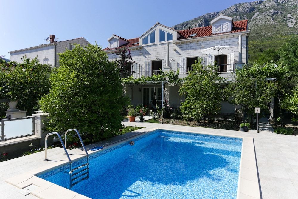 Villa Celenca 1