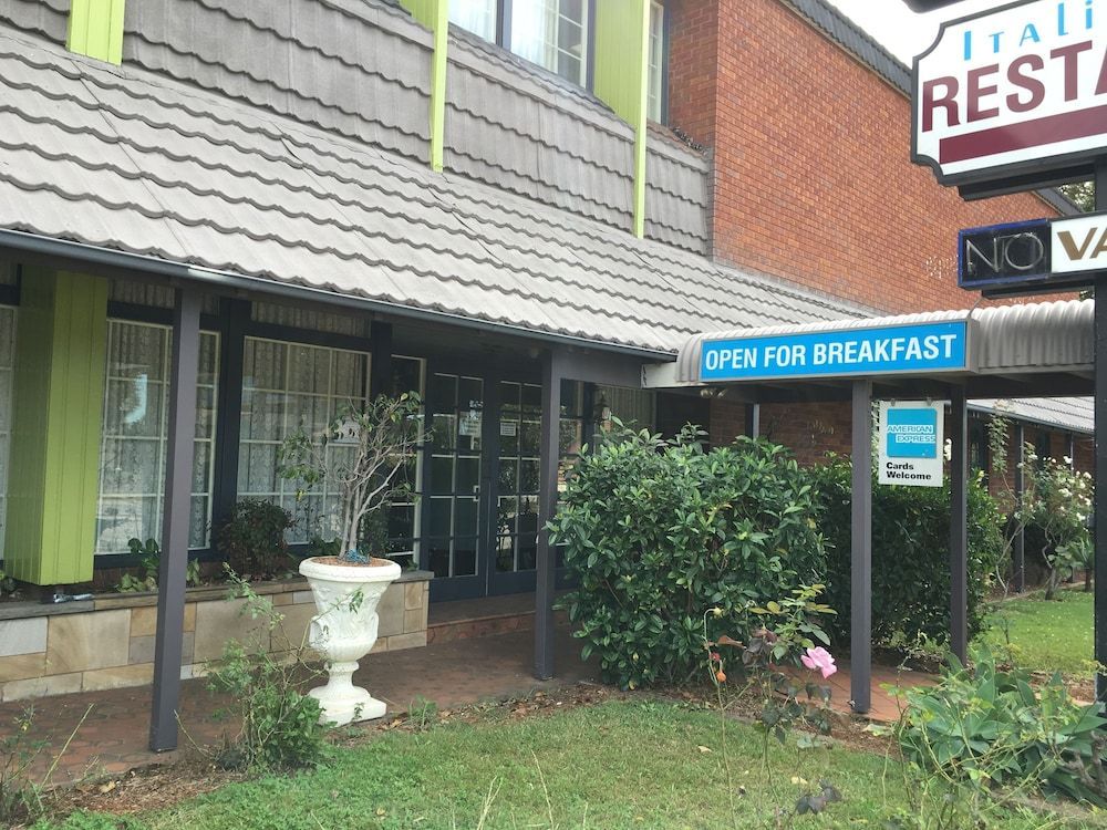 Town and Country Motel 1