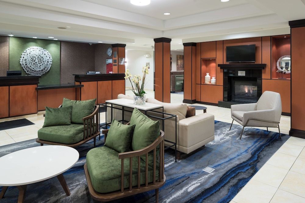 Fairfield Inn & Suites Kansas City Overland Park 1